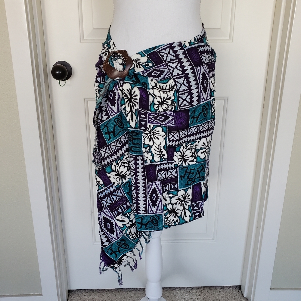 Hibiscus/Aztec Patterned Hawaiian Sarong